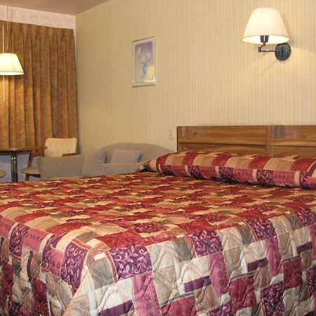 Motel St Moritz Sainte-Agathe-des-Monts Dış mekan fotoğraf
